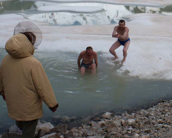 купание в озере Башкара